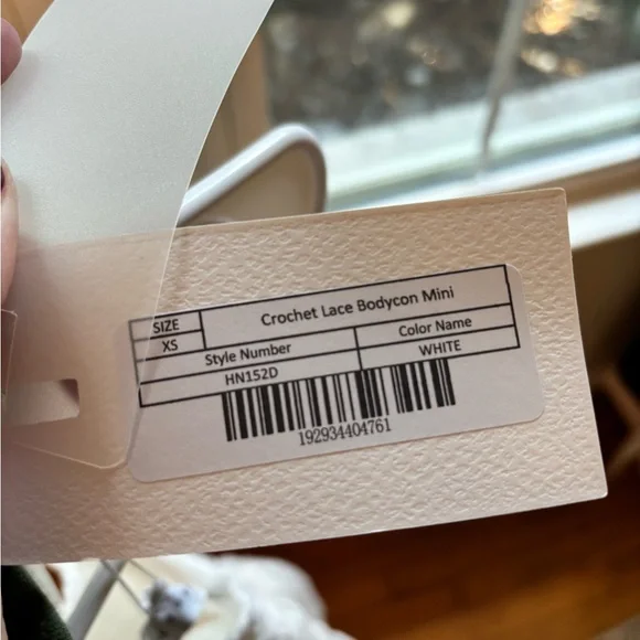 ENDLESS ROSE DRESS - Picture 4 of 4